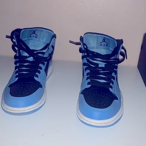 Air Jordan 1 Mid